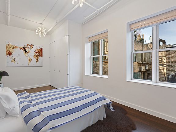 5th image of 72 Reade St APT 5