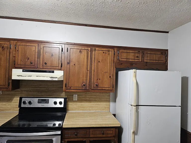 2835 Springdale Rd #B — Photo 4