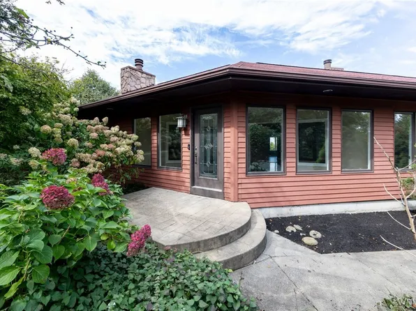 7914 Jewett Holmwood Rd, Orchard Park, NY 14127