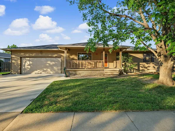 2151 Lewis St, Salina, KS 67401