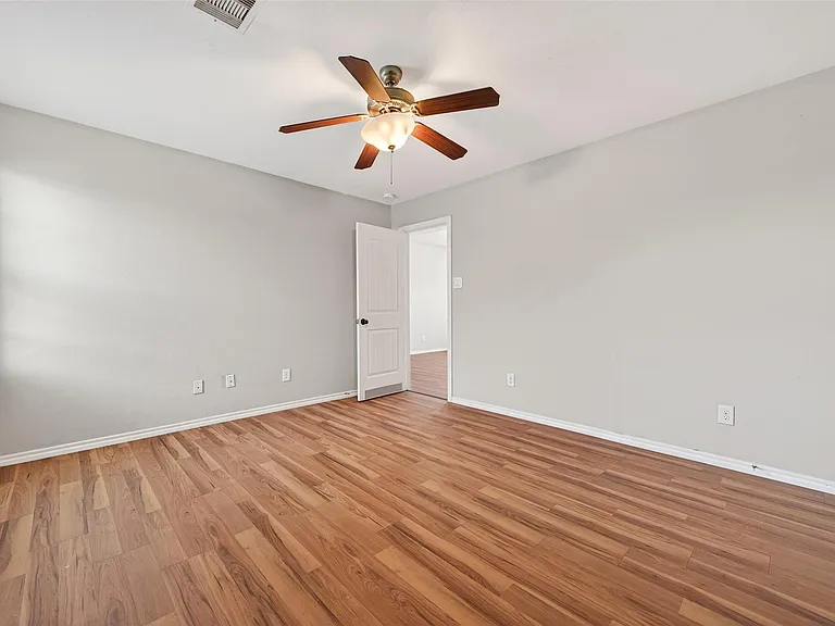 1326 Seagler Pond Ln — Photo 44