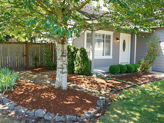 3rd image of 20134 74th Avenue Ct E