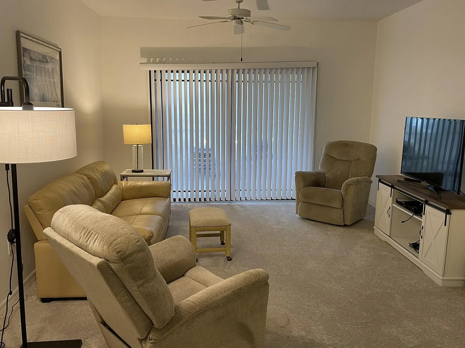 1 bed, 1.0 bath, 819 sqft, $2,000 — Photo 2