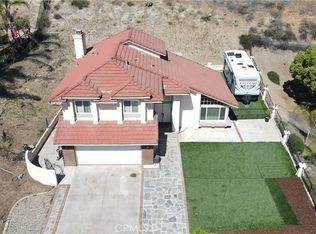 16971 Lakepointe Dr, Riverside, CA 92503