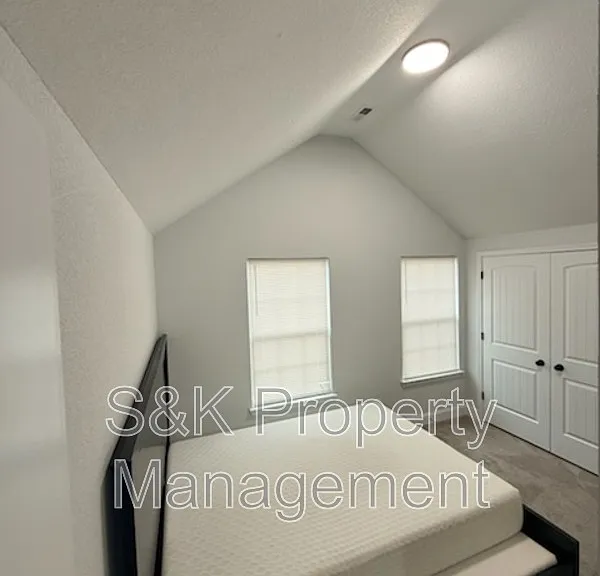 622 Westwood Ave — Photo 13