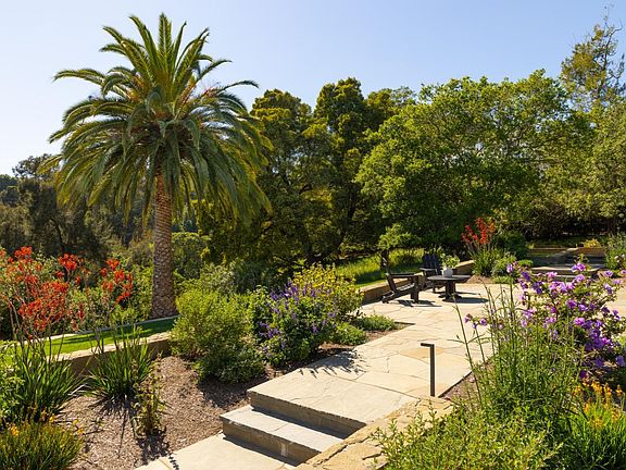 3rd image of 313 Summit Avenue