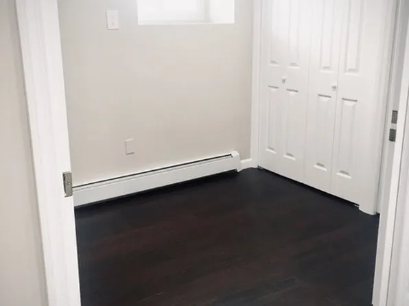 231 Warren Avenue image 8 of 16