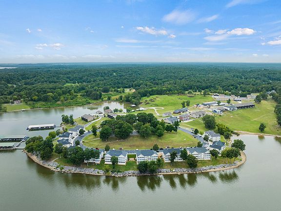 2nd image of 600 Moon Bay Dr Unit 6