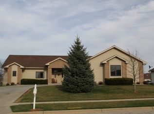 512 Concord Dr, Oregon, WI 53575