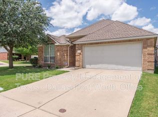 8232 Livingston Ln, McKinney, TX 75072