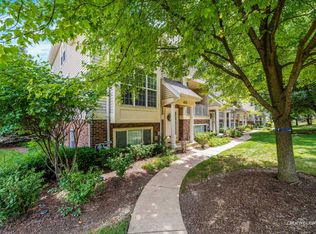 633 Pheasant Trl, Saint Charles, IL 60174