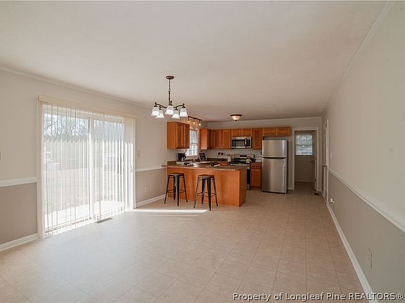 5th image of 342 Summer Hill Rd