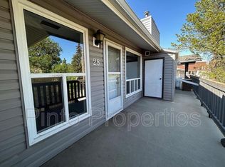 1503 Mill Woods Rd E, Edmonton, AB T6K3T3