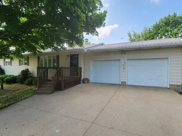411 South St, Arlington, IA 50606