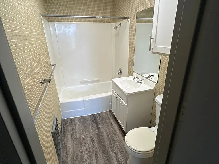 The Village at Gray's Lake Apartments - Des Moines — Photo 52