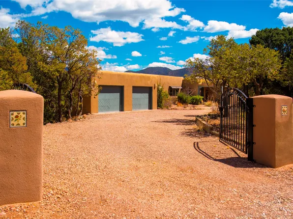 1029 Mansion Ridge Rd, Santa Fe, NM 87501