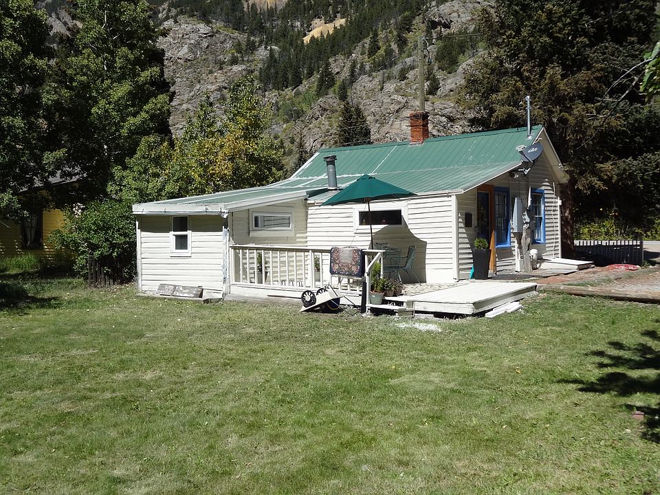 Home surrounded by nature