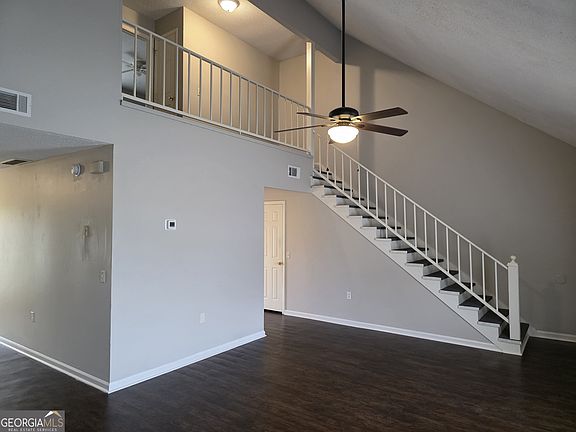 4th image of 230 Lanier Dr #290