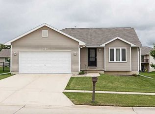 1909 25th St, Cedar Rapids, IA 52404