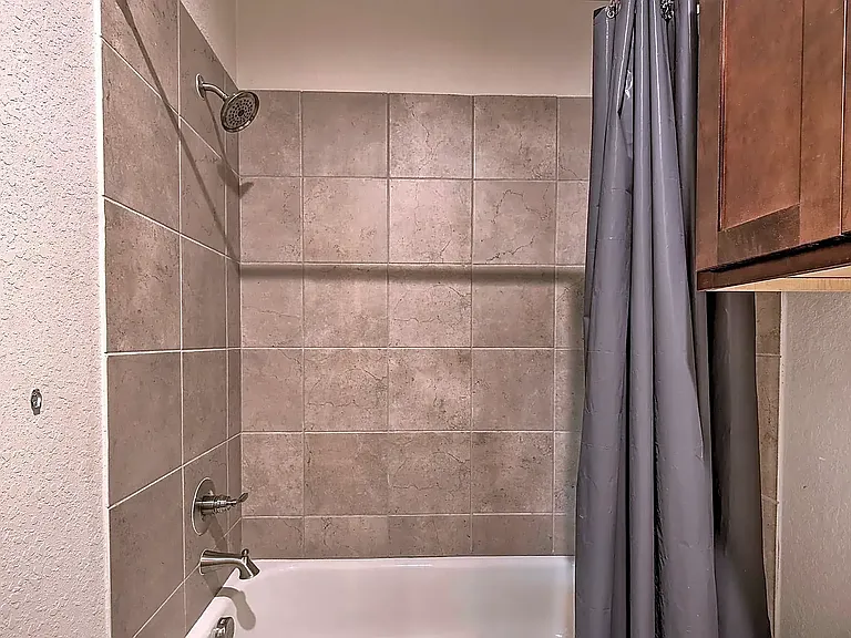 1492 Lucille St — Photo 16