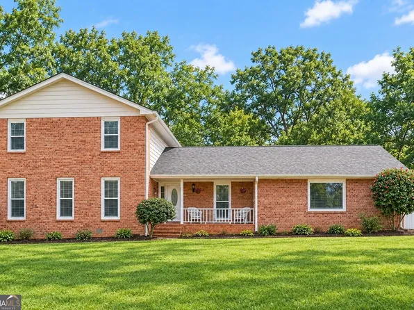 2571 Highland Golf Course Dr SE, Conyers, GA 30013
