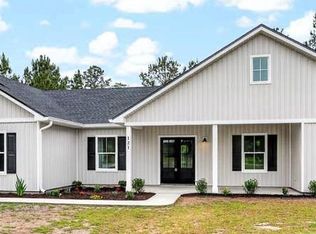 121 Bartram Loop, Waynesville, GA 31566
