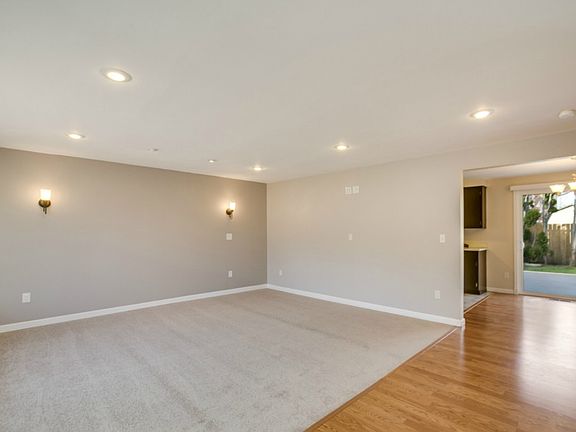 4th image of 5705 37th St SE