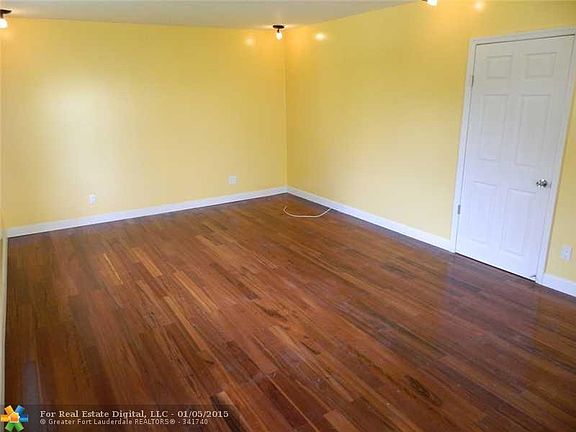 4th image of 4740 NW 73rd Ave