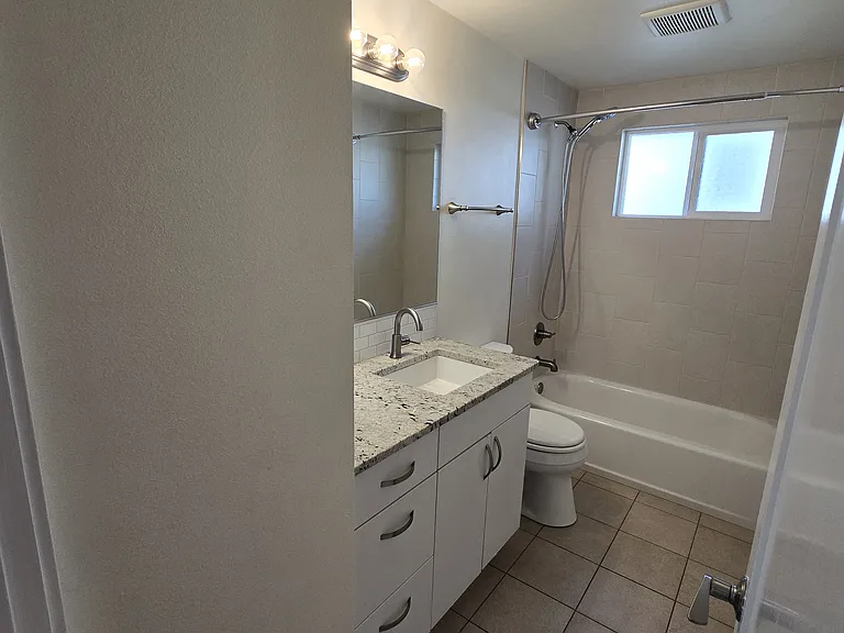 420 E Nixon Ave #2 — Photo 7