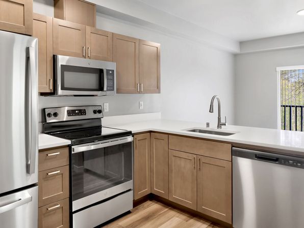 4265 Creston Way #305
