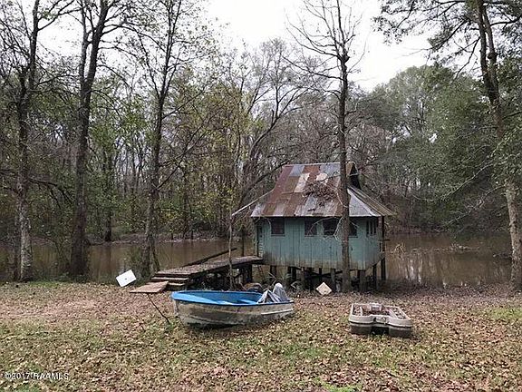5th image of 1021 W River Dr