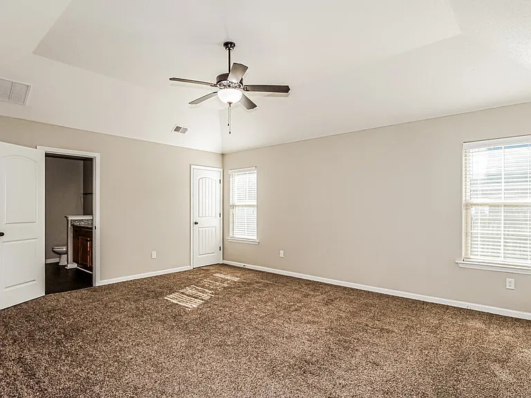 9439 Darren Cir S — Photo 8