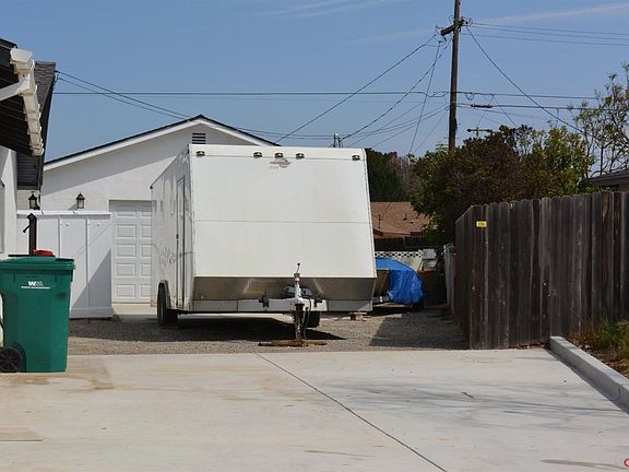HUGH RV Parking