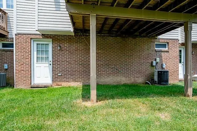8703 Lost Valley Dr — Photo 26