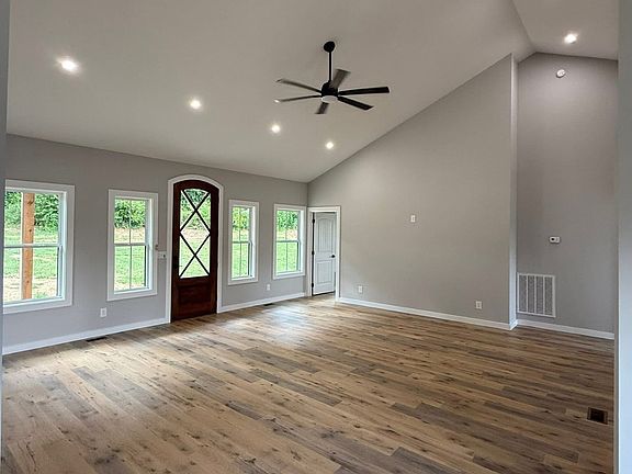 5th image of 2105 Gin Hollow Rd