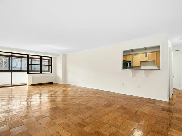 2 Hawthorne Pl APT 14N, Boston, MA 02114