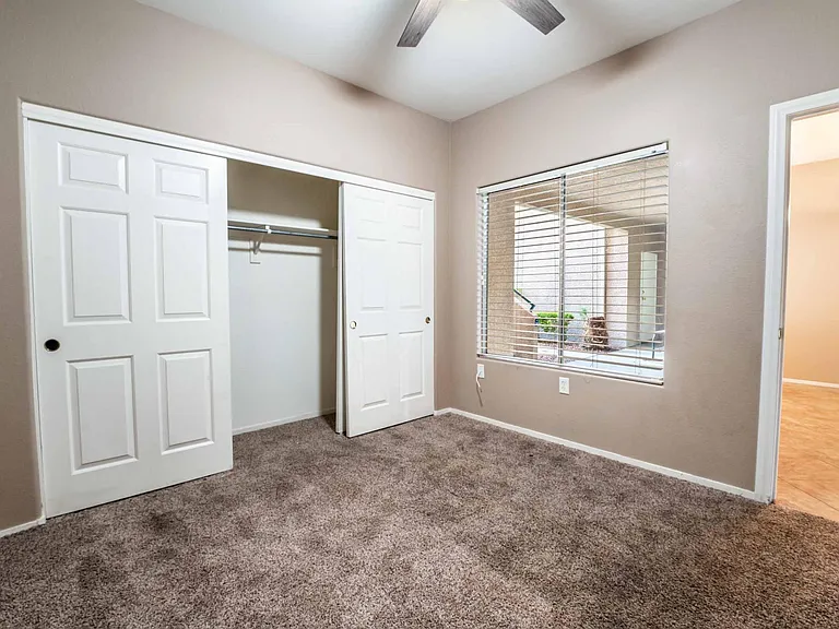 2000 Quartz Cliff St #104 — Photo 21