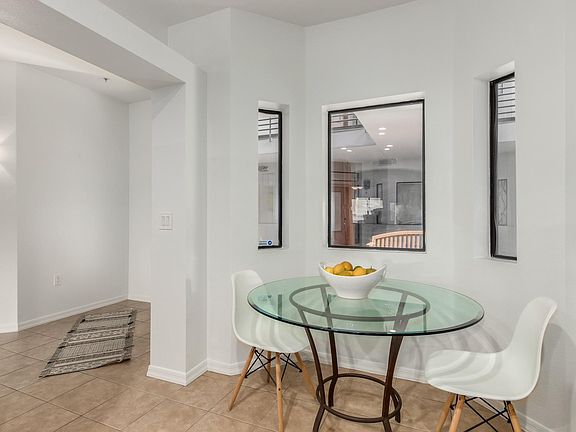 4th image of 4525 N 22nd St Unit 205