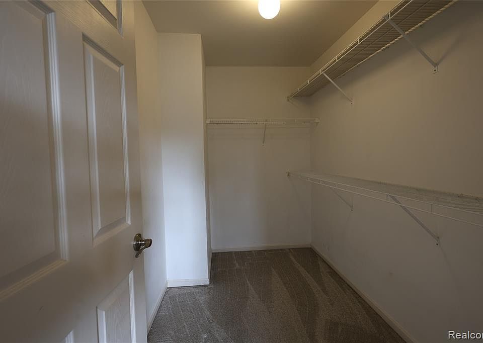 129 E Bay Dr, photo 24