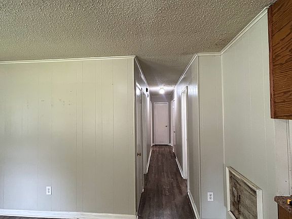 5th image of 803 Fernwood Dr