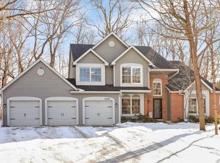 17109 New Market Dr, Eden Prairie, MN 55347