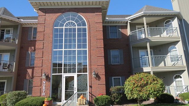 1st image of 5200 N Knoxville Ave APT 210N