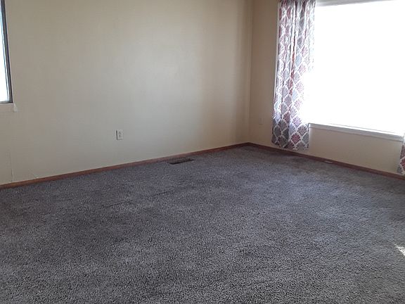 5th image of 611 S 20th St #A