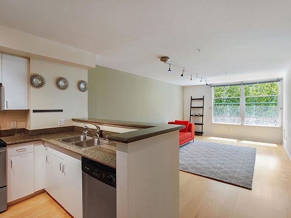 4th image of 8400 Oceanview Ter APT 320