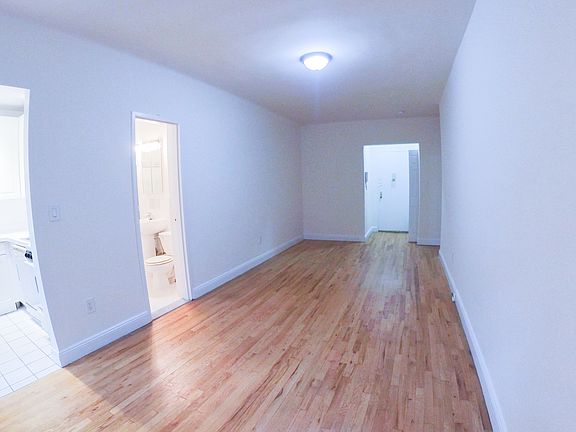 5th image of 165 E 83rd St APT 2E