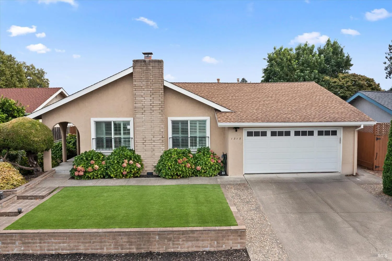 1312 Glenwood Drive photo 1