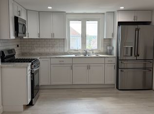 170 Hendrick St Floor 2, Providence, RI 02908