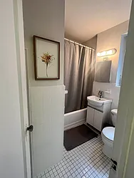 Rented by R New York