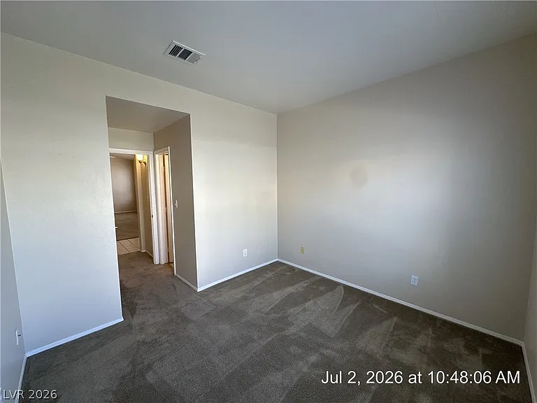 122 McLaren St — Photo 16