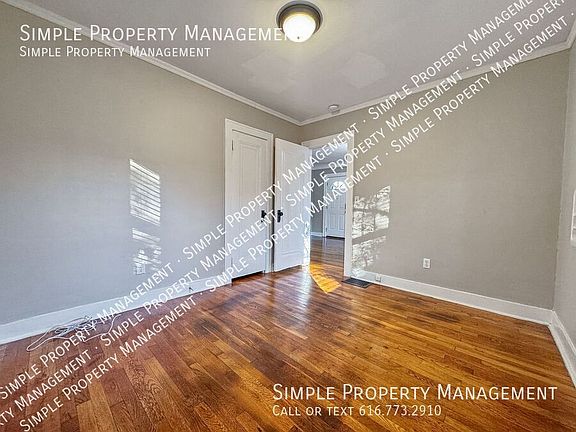 5th image of 1246 Dickinson St SE